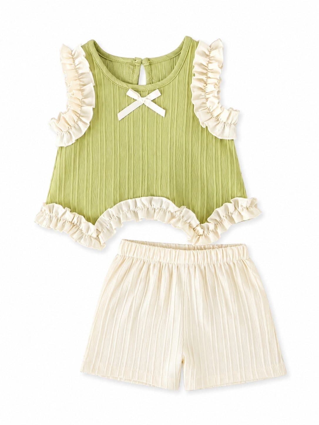 CONJUNTO TOP Y SHORT VERDE CON VOLANTES CREMA — conjunto para niña