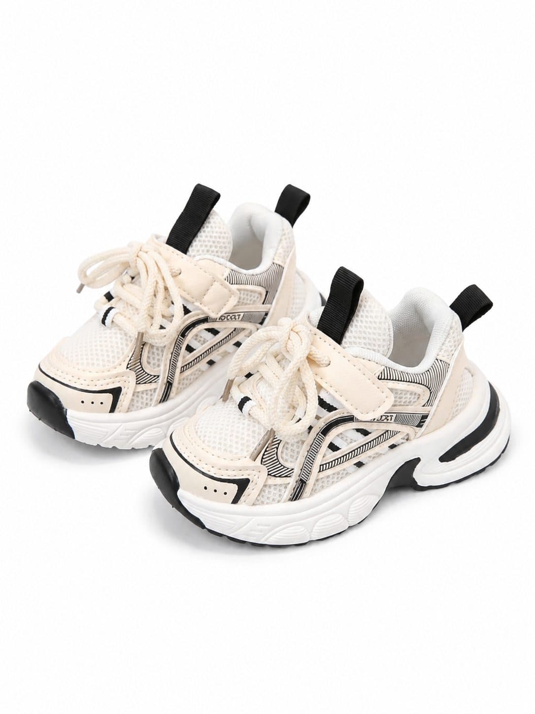 ZAPATILLAS CREMA Y NEGRO ESTILO DEPORTIVO — zapatos para niña