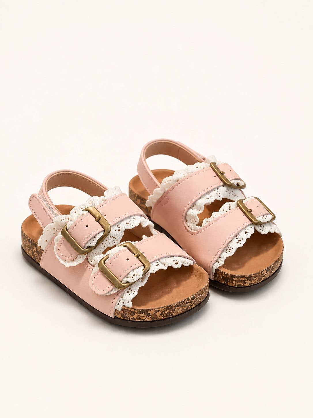 SANDALIA ROSADA CON DOBLE HEBILLA Y ENCAJE — zapatos para niña