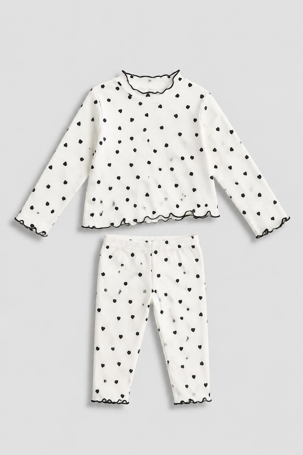 CONJUNTO BLANCO CORAZONES NEGROS — conjunto para niña