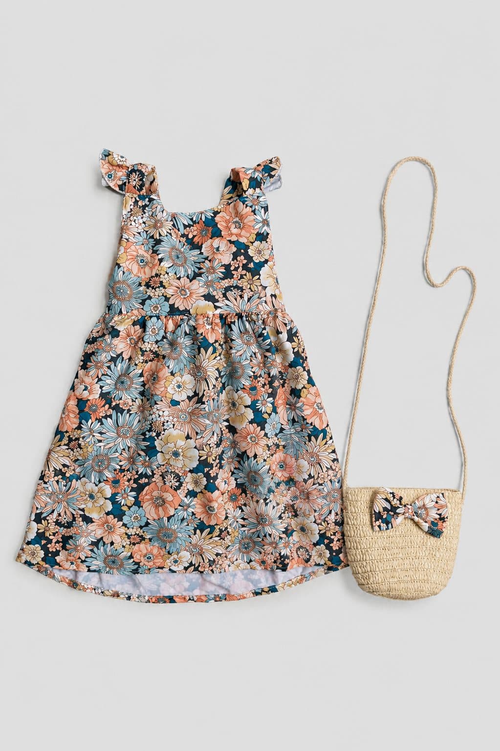 VESTIDO FLORES CON CARTERA — vestido para niña