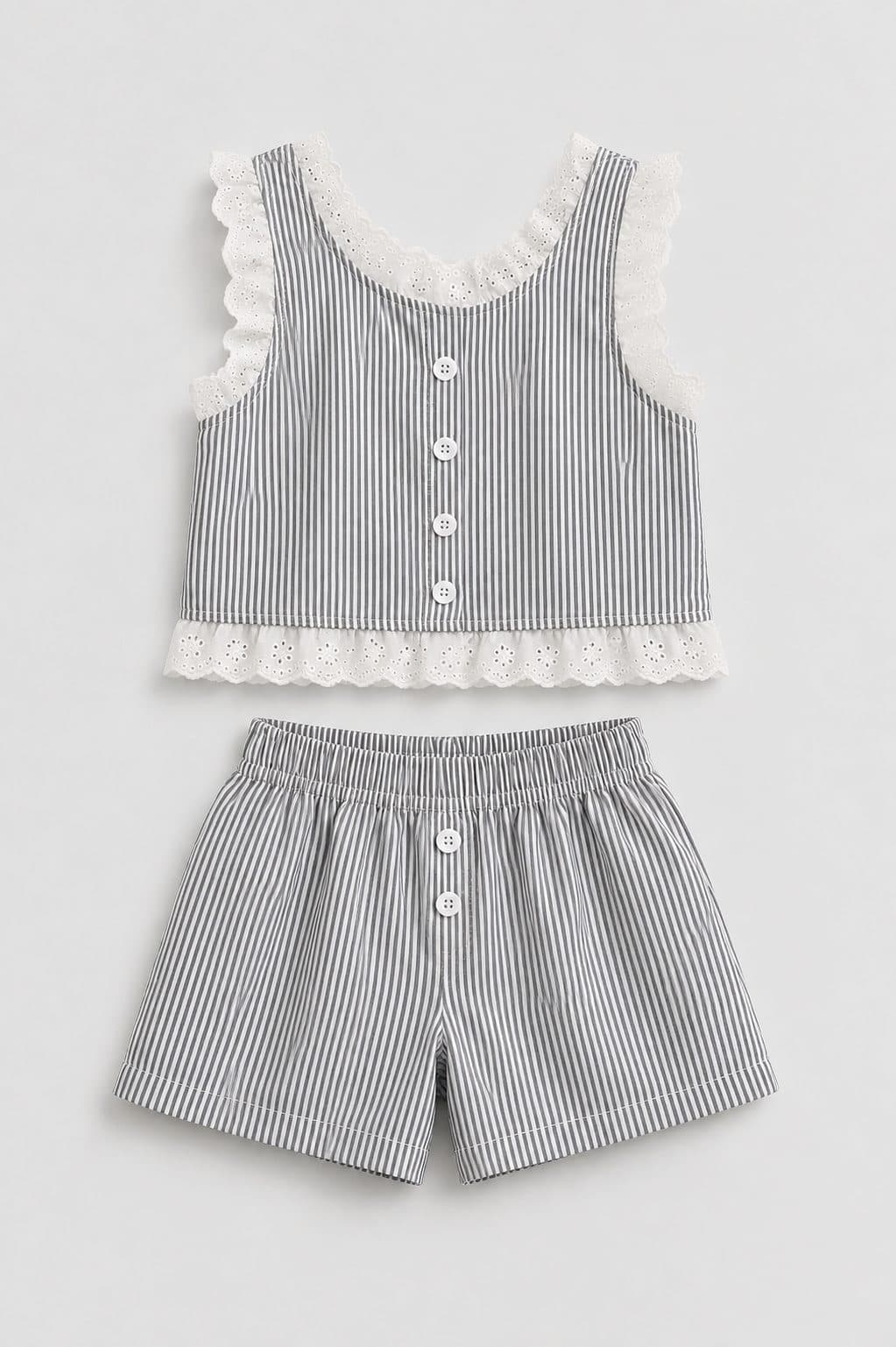 CONJUNTO TOP Y SHORT A RAYAS CON ENCAJE — conjunto para niña