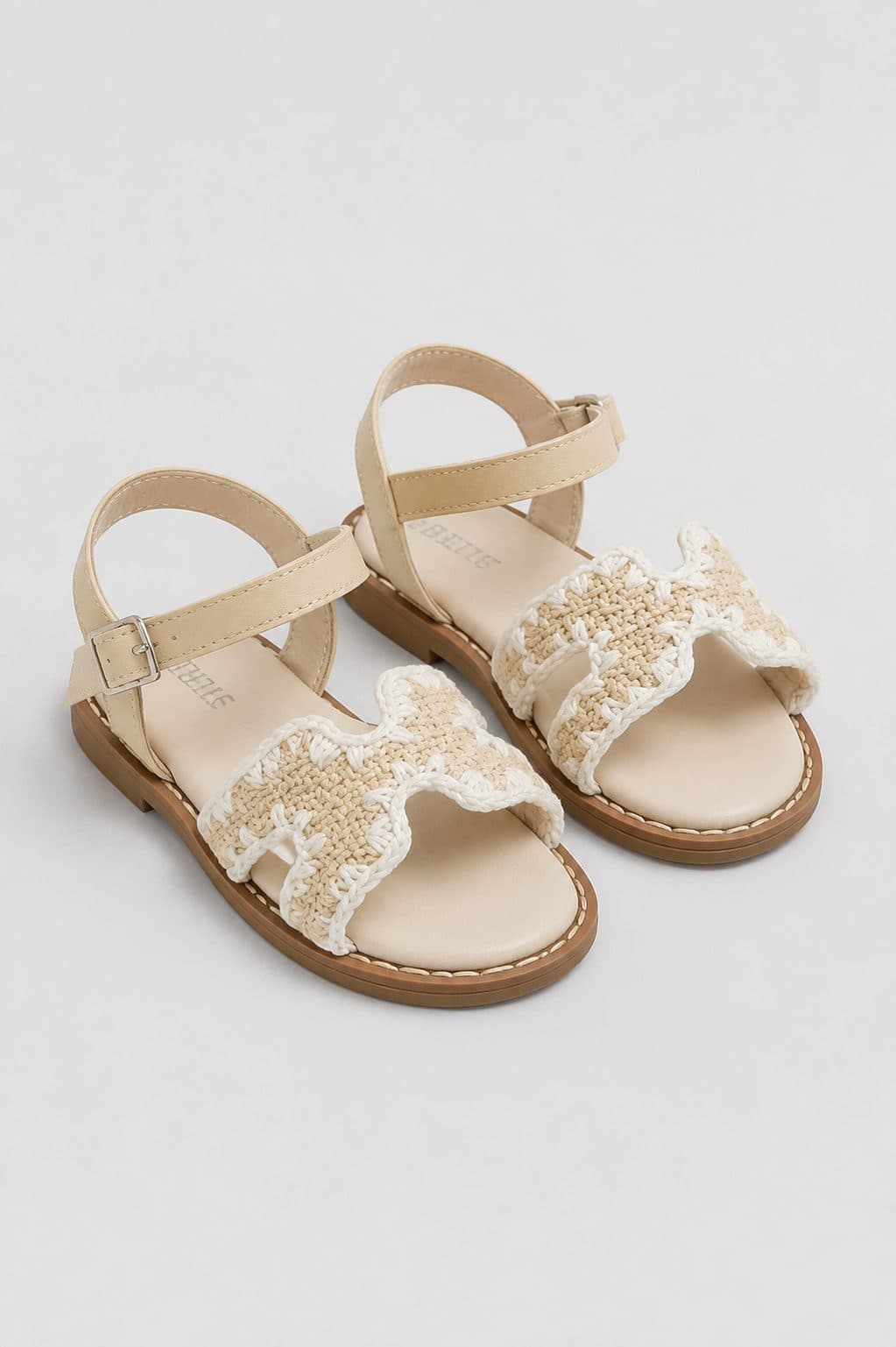 SANDALIAS STEVE MADDEN US8 — ropa importada para niña