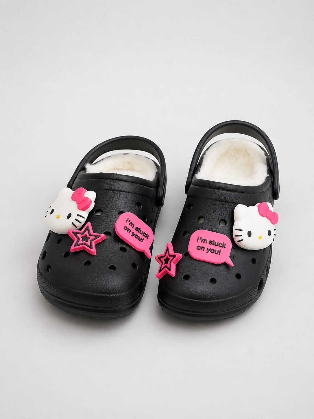 CROCS NEGROS HELLO KITTY — zapatos para niña