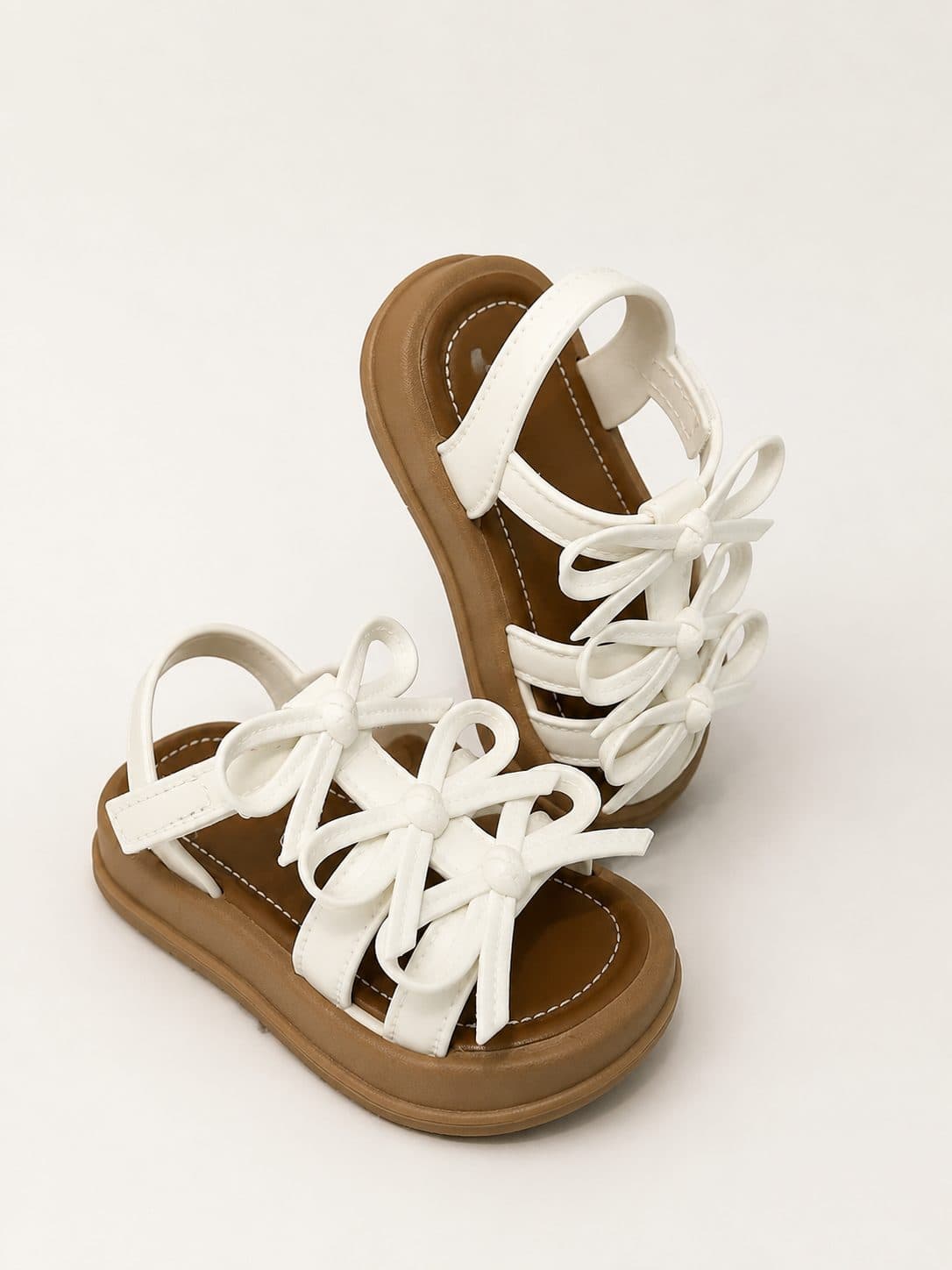 SANDALIAS BLANCO CON LAZOS — zapatos para niña