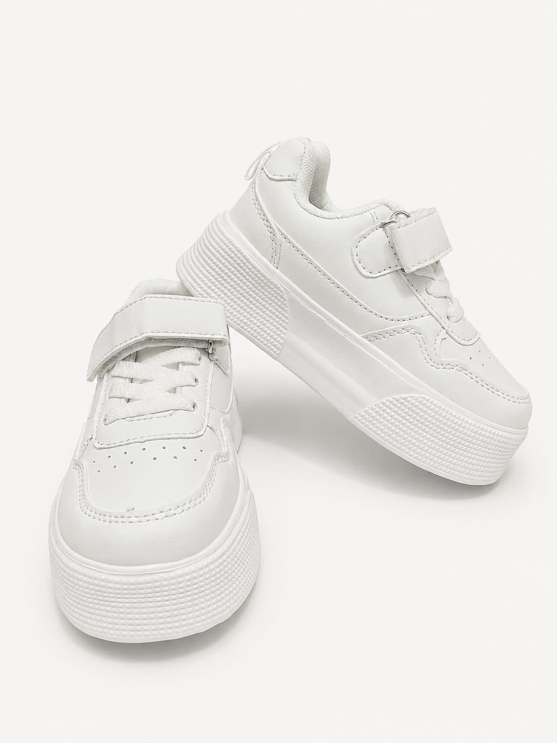 ZAPATILLAS BLANCO CLÁSICAS — zapatos para niña