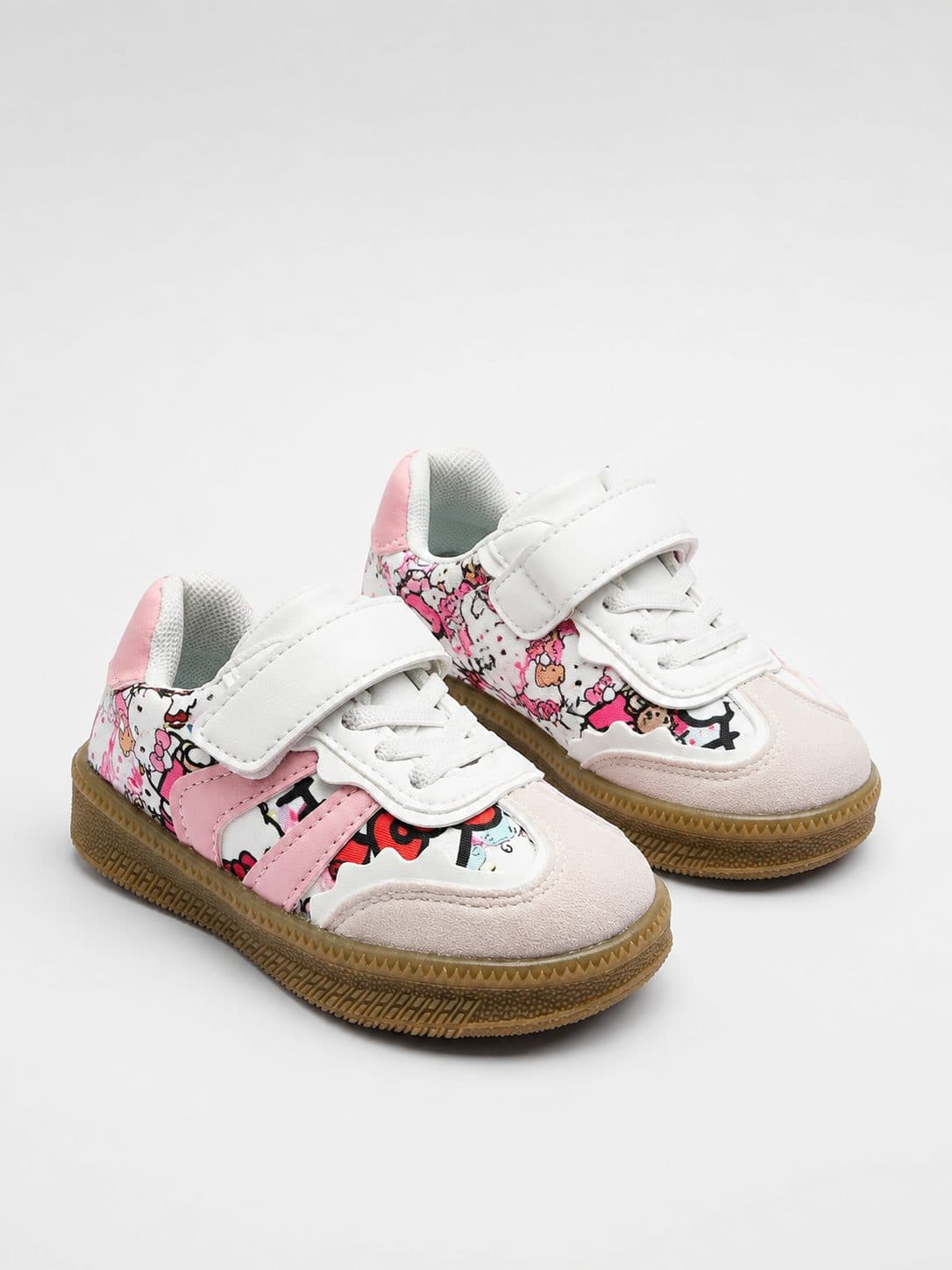 ZAPATILLAS BLANCO CON ESTAMPADO HELLO KITTY — zapatos para niña