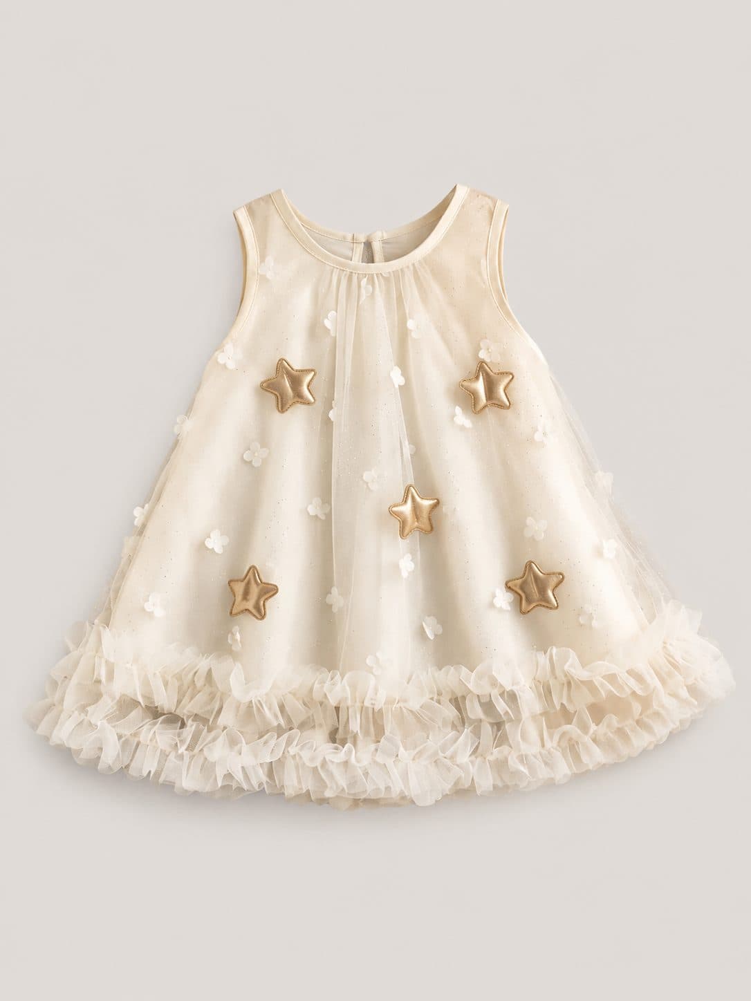 VESTIDO CREMA DE TUL CON FLORES 3D Y VOLANTES — vestido para niña