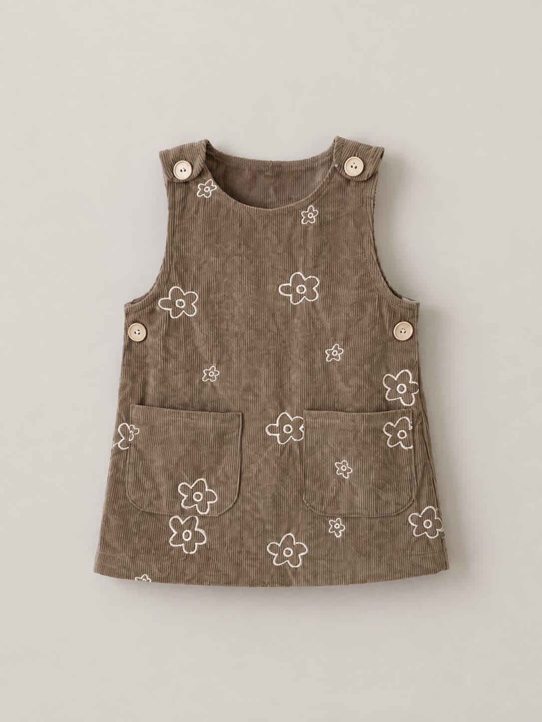 VESTIDO CAFÉ DE PANA CON FLORES BORDADAS — vestido para niña