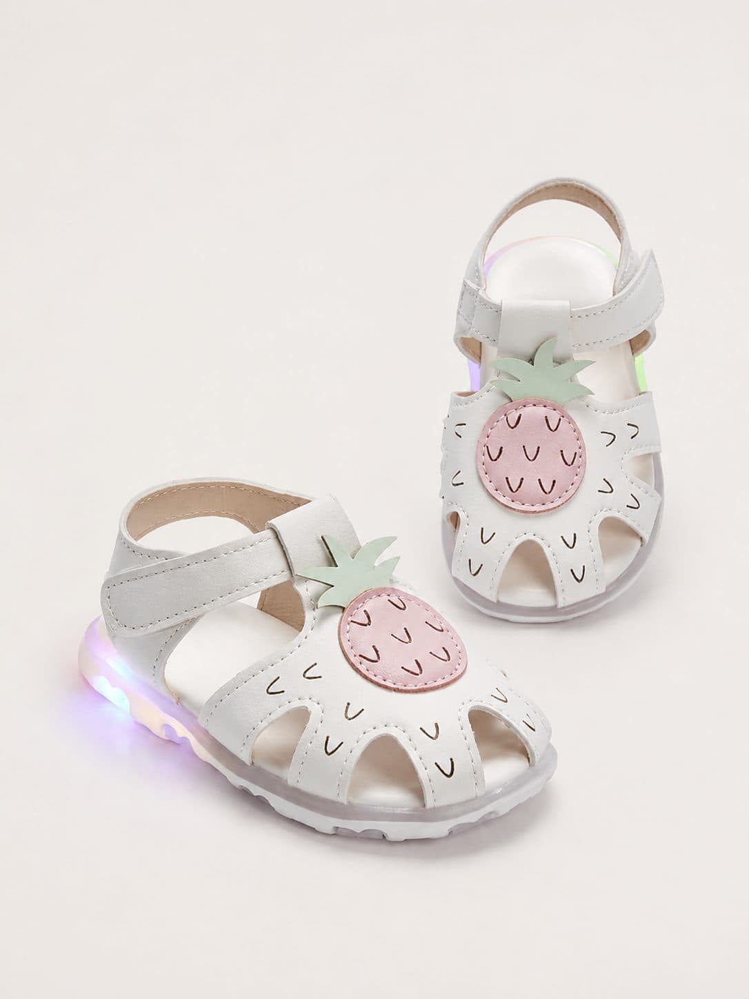 SANDALIAS BLANCAS CON LUCES Y DISEÑO DE SOL — zapatos para niña