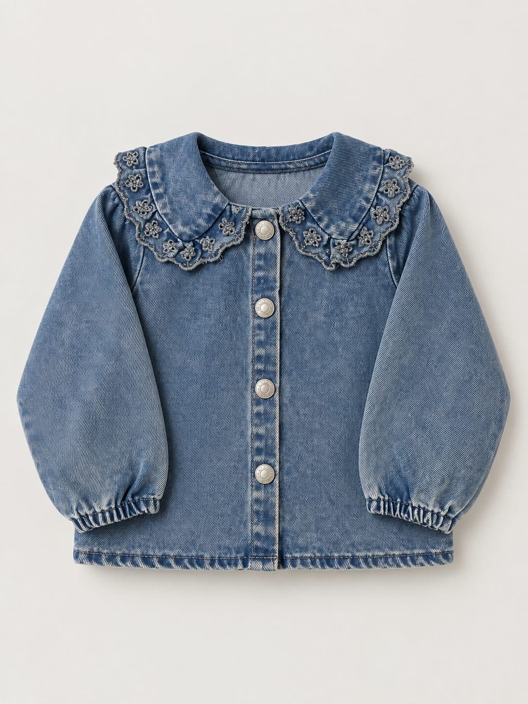 CASACA JEAN CON CUELLO BORDADO — casaca para niña