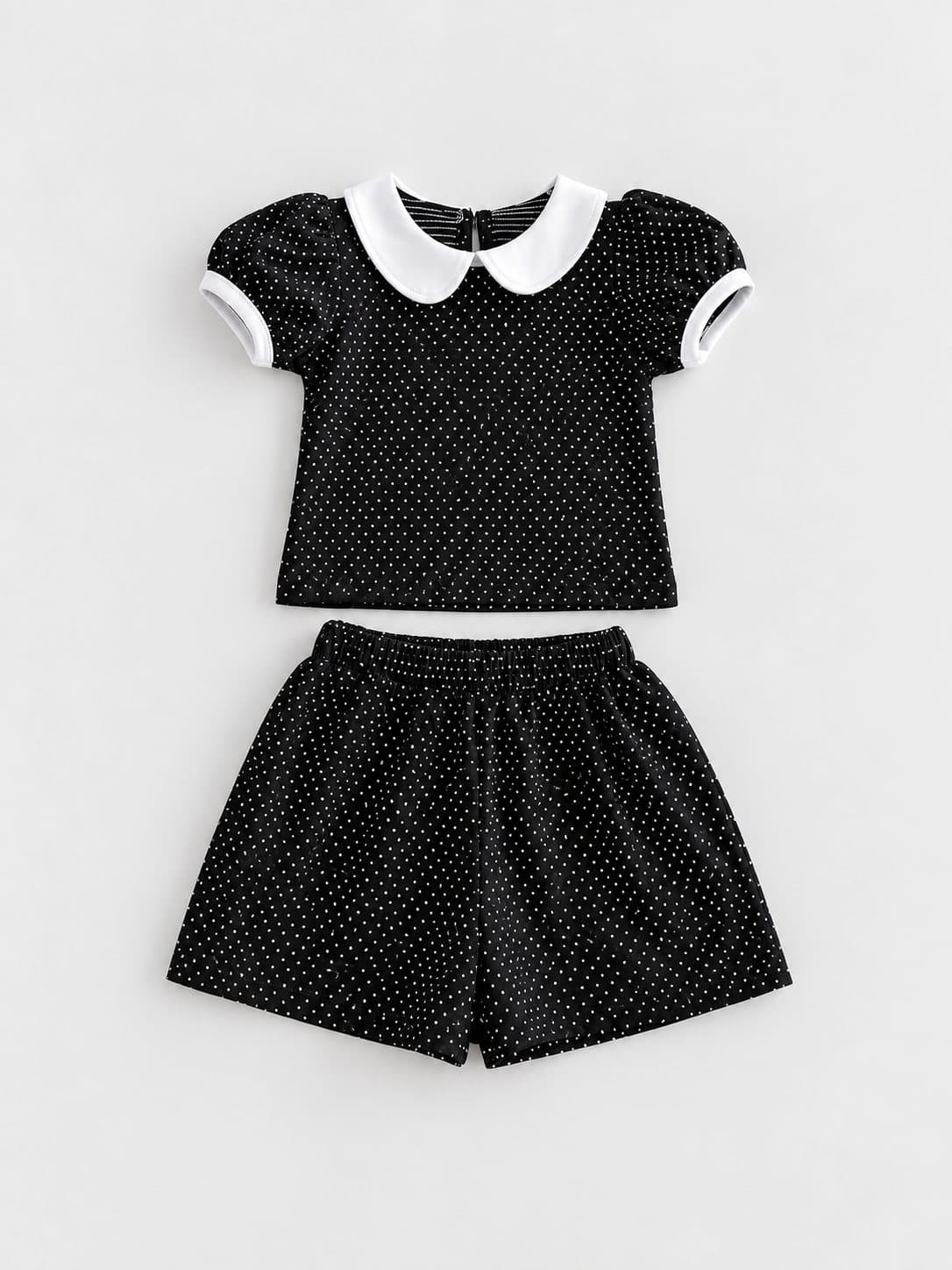 CONJUNTO NEGRO CON LUNARES Y CUELLO BLANCO — conjunto para niña